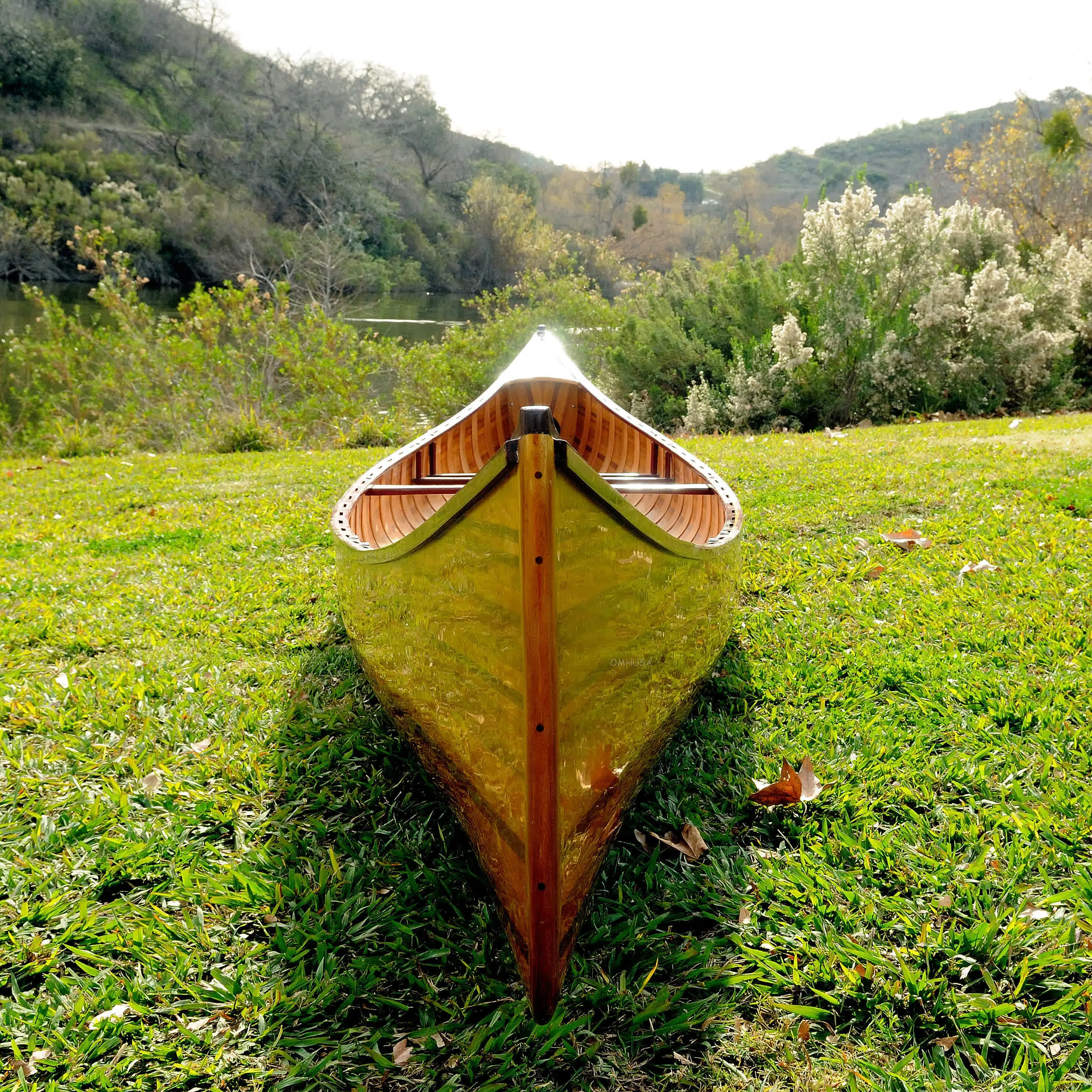 K013 Wooden Canoe with Ribs 18 ft K013 WOODEN CANOE WITH RIBS 18 FT L00.WEBP